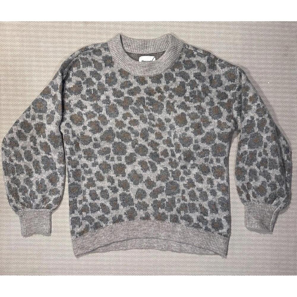 Abercrombie & Fitch Leopard Print Knit Pullover Sweater Gray Brown Crew XS